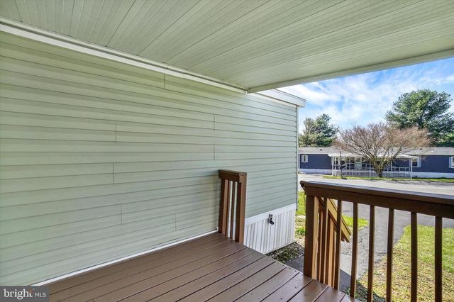 66 ALANA DR, York, PA 17402