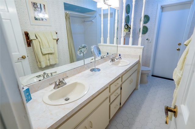 601 FOX VALLEY DRIVE, Longwood, FL 32779