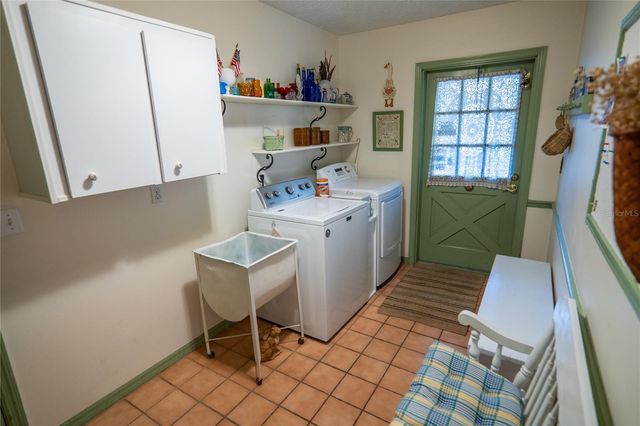 601 FOX VALLEY DRIVE, Longwood, FL 32779