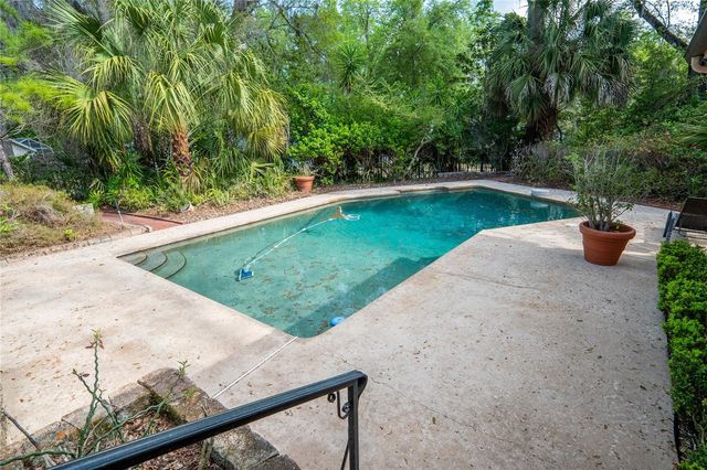 601 FOX VALLEY DRIVE, Longwood, FL 32779