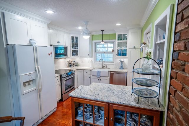 601 FOX VALLEY DRIVE, Longwood, FL 32779