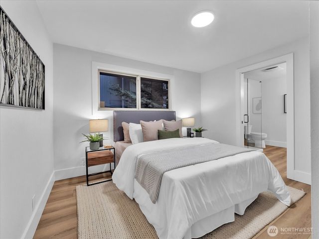 13046 15th Avenue NE, Seattle, WA 98125