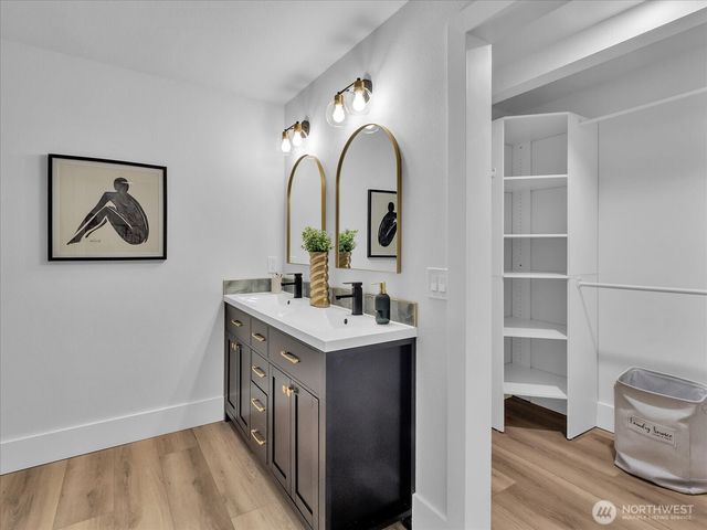 13046 15th Avenue NE, Seattle, WA 98125