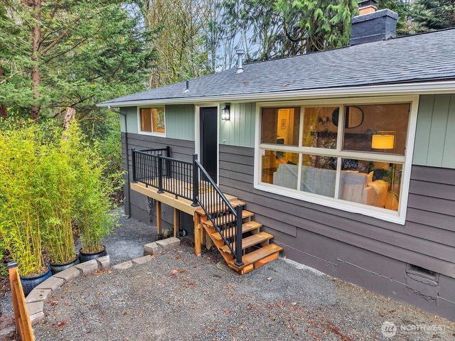 13046 15th Avenue NE, Seattle, WA 98125