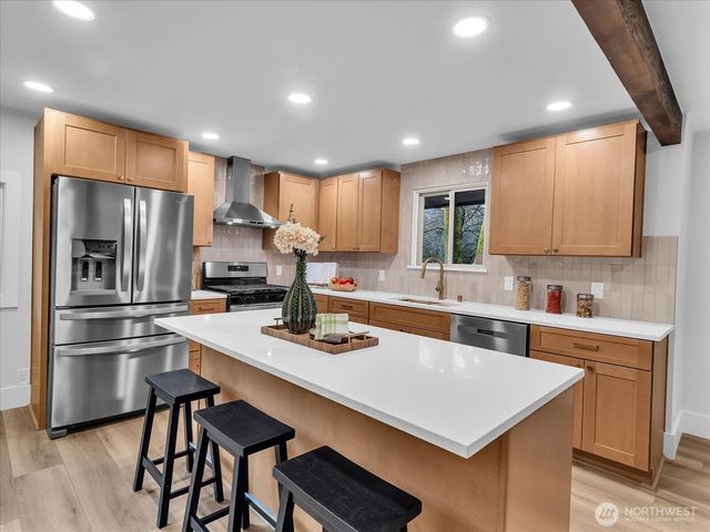 13046 15th Avenue NE, Seattle, WA 98125