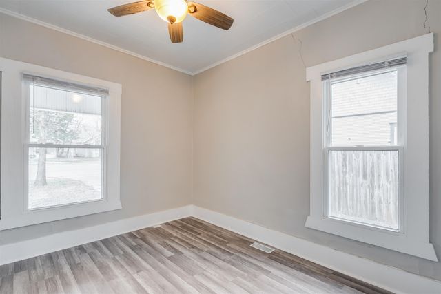 1930 S Main St, Wichita, KS 67213