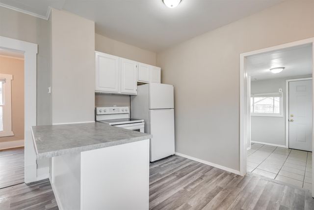 1930 S Main St, Wichita, KS 67213