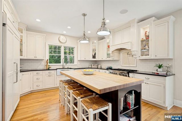 512 Spring Avenue, Ridgewood, NJ 07450