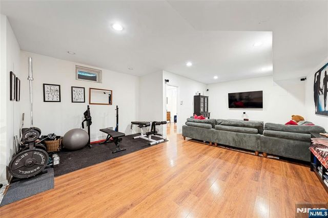 512 Spring Avenue, Ridgewood, NJ 07450