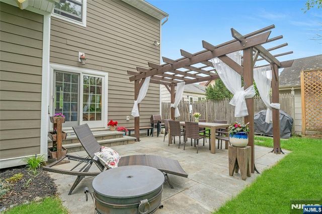 512 Spring Avenue, Ridgewood, NJ 07450