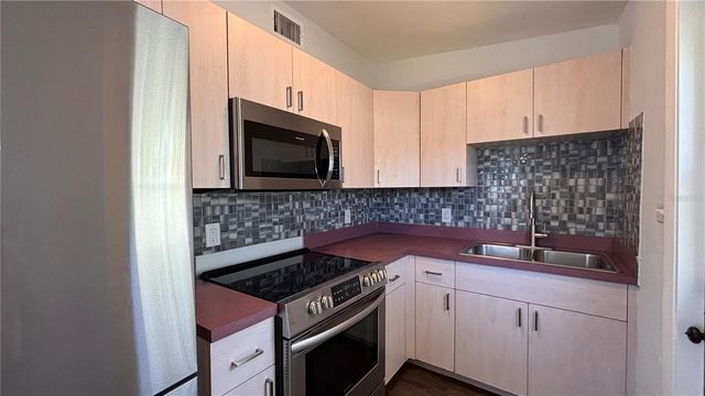 21543 KENYON AVENUE, Port Charlotte, FL 33952