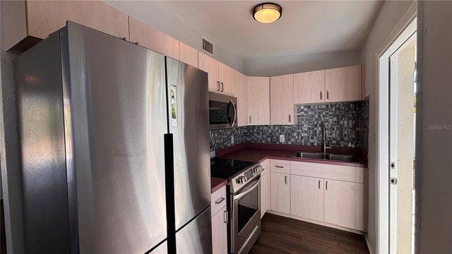 21543 KENYON AVENUE, Port Charlotte, FL 33952