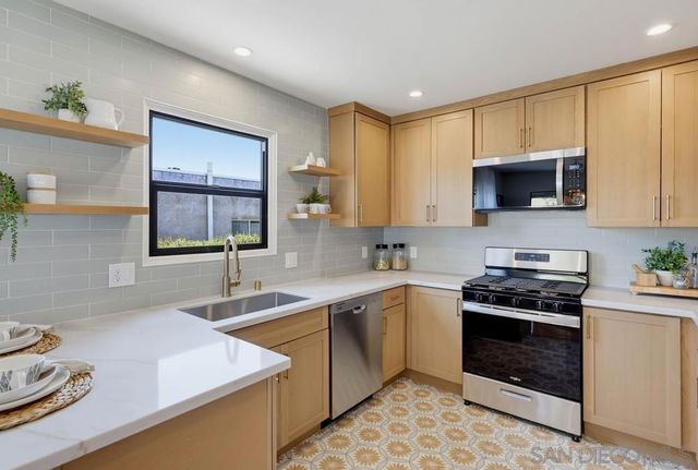 4620 Altadena Ave, San Diego, CA 92115