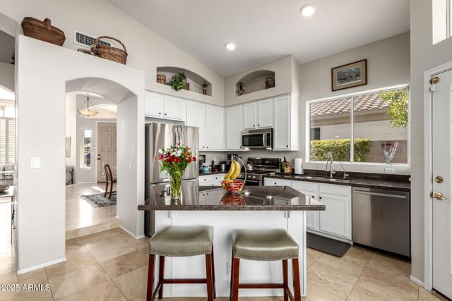 6064 W IRMA Lane, Glendale, AZ 85308