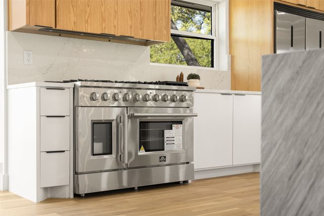 9204 Heatherdale Drive, Dallas, TX 75243