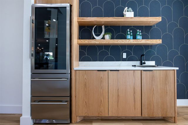 9204 Heatherdale Drive, Dallas, TX 75243