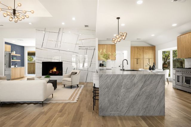 9204 Heatherdale Drive, Dallas, TX 75243