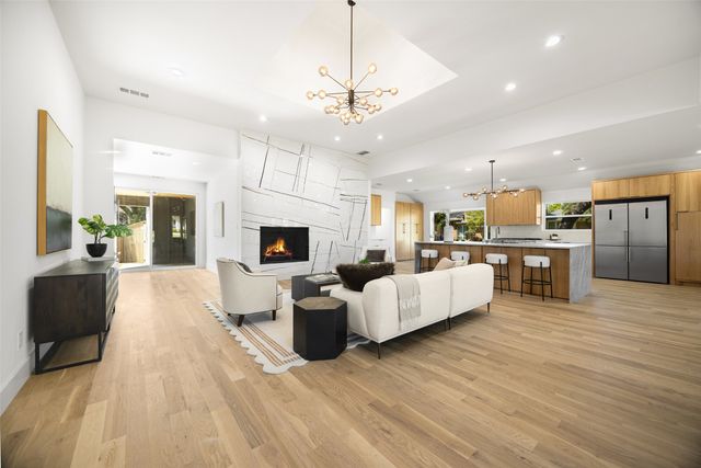 9204 Heatherdale Drive, Dallas, TX 75243