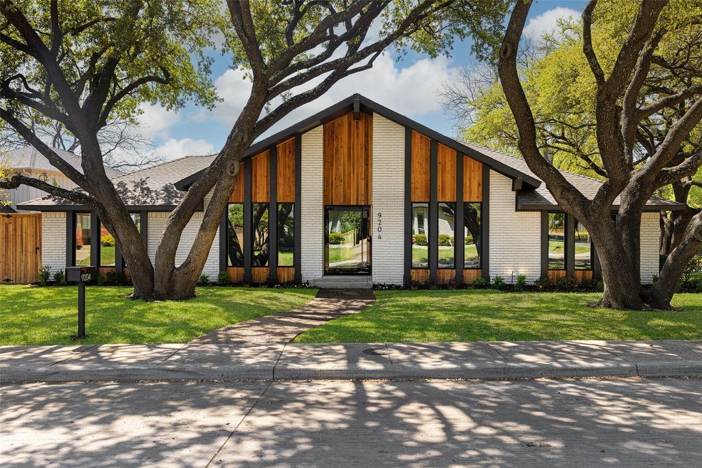9204 Heatherdale Drive, Dallas, TX 75243