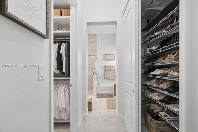 14929 SW 176th Ter, Miami, FL 33187