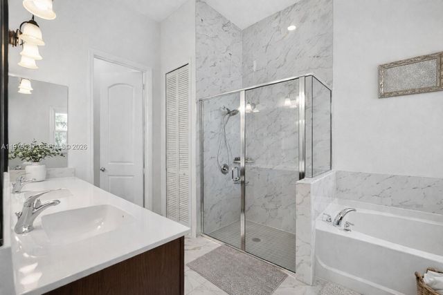 14929 SW 176th Ter, Miami, FL 33187