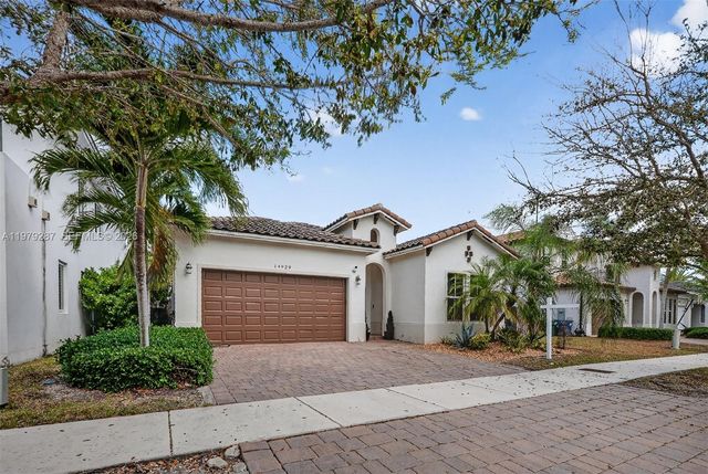 14929 SW 176th Ter, Miami, FL 33187