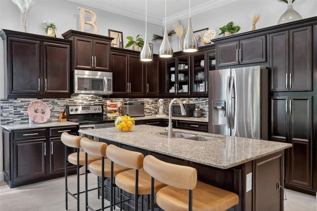 14929 SW 176th Ter, Miami, FL 33187