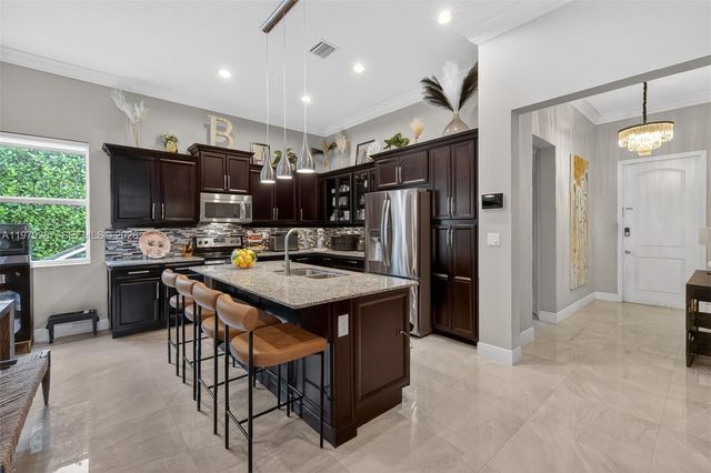 14929 SW 176th Ter, Miami, FL 33187