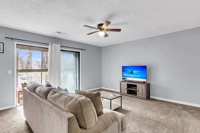 91 Ashley Hall Plantation 4, Charleston, SC 29407