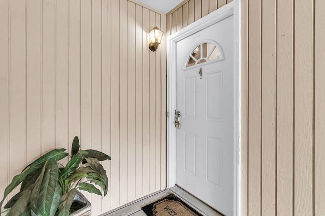 91 Ashley Hall Plantation 4, Charleston, SC 29407