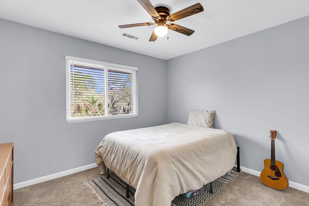 Image 16 of property listing at 91 Ashley Hall Plantation 4, Charleston, SC 29407