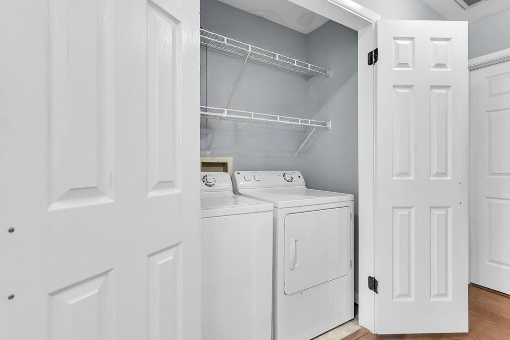 Image 20 of property listing at 91 Ashley Hall Plantation 4, Charleston, SC 29407