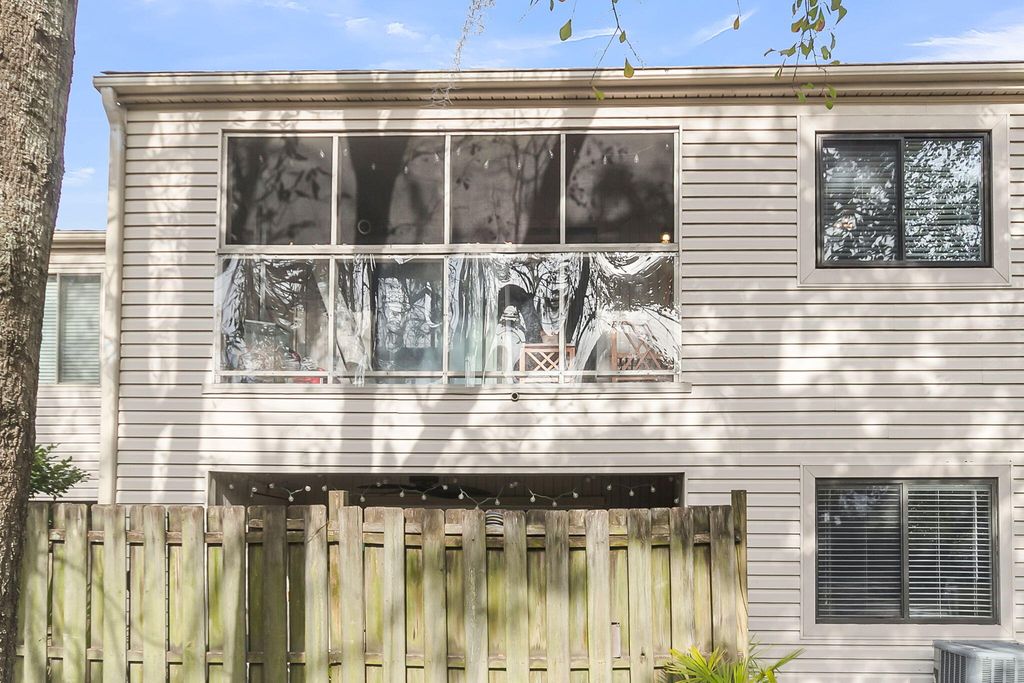 Image 22 of property listing at 91 Ashley Hall Plantation 4, Charleston, SC 29407