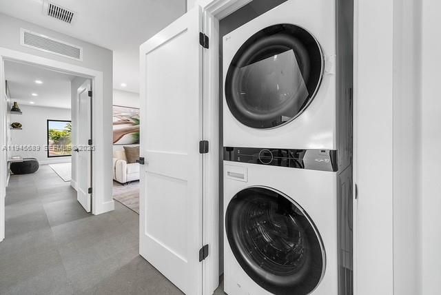 3225 Canal Dr, Pompano Beach, FL 33062