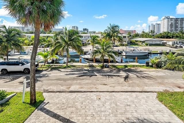 3225 Canal Dr, Pompano Beach, FL 33062