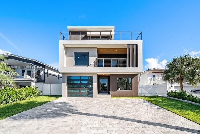 3225 Canal Dr, Pompano Beach, FL 33062