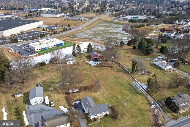 3301 MARIETTA AVE, Lancaster, PA 17601