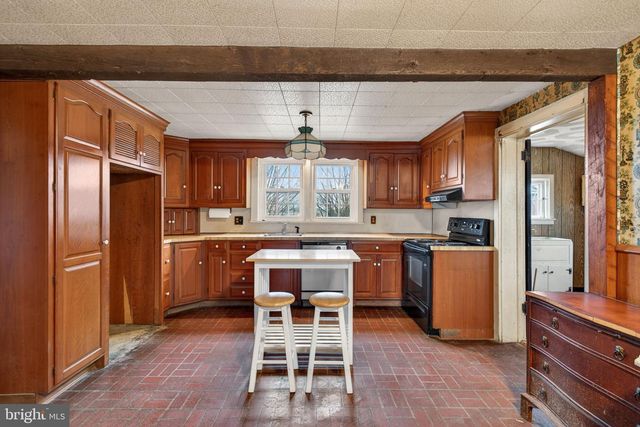 3301 MARIETTA AVE, Lancaster, PA 17601