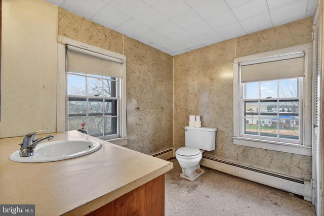 3301 MARIETTA AVE, Lancaster, PA 17601