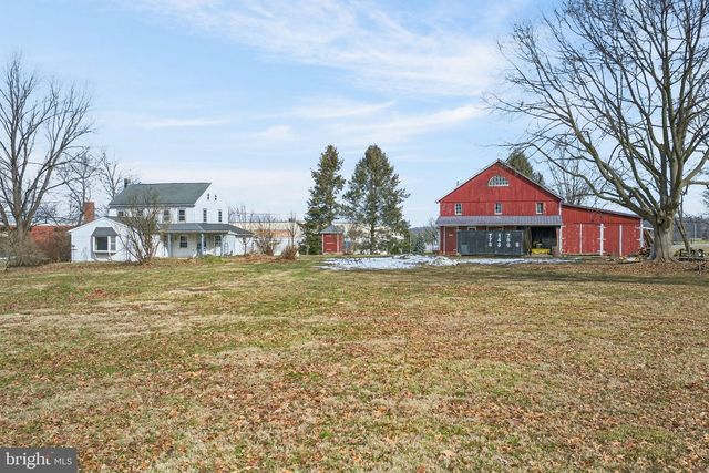 3301 MARIETTA AVE, Lancaster, PA 17601