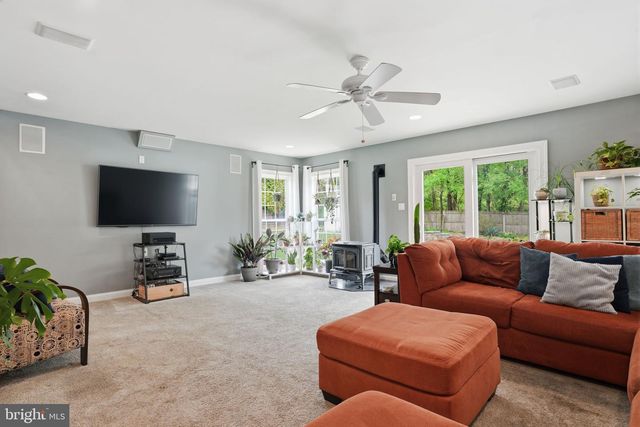 2 BUCKINGHAM DR, Downingtown, PA 19335