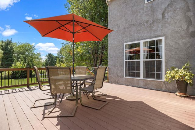 2 BUCKINGHAM DR, Downingtown, PA 19335