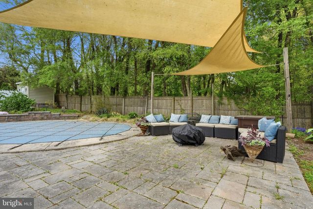 2 BUCKINGHAM DR, Downingtown, PA 19335