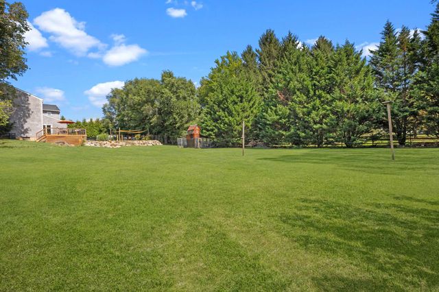 2 BUCKINGHAM DR, Downingtown, PA 19335
