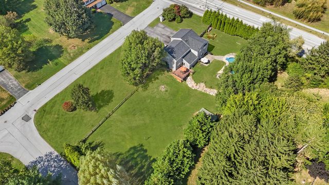 2 BUCKINGHAM DR, Downingtown, PA 19335