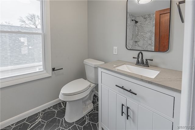 216 74th Street, Niagara Falls, NY 14304