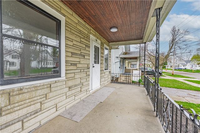 216 74th Street, Niagara Falls, NY 14304
