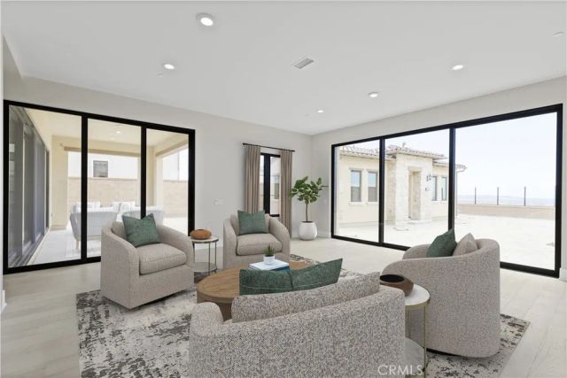 536 Big Sur, Irvine, CA 92602