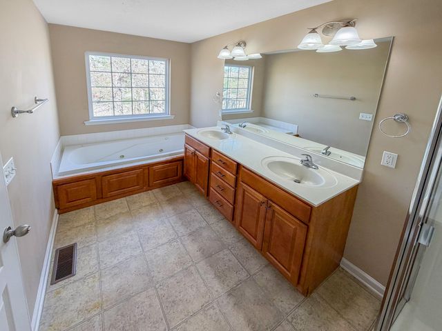 7446 Salmon Lane, Ooltewah, TN 37363