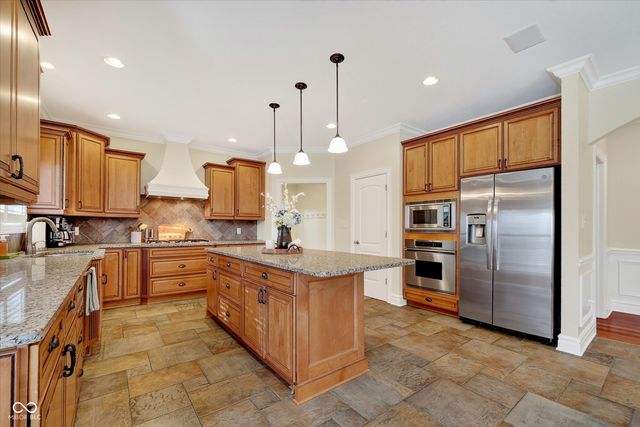 10317 Forest Meadow Circle, Fishers, IN 46040